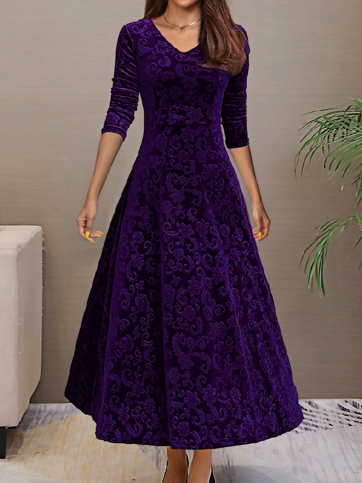 Vivienne | Holiday Velvet Maxi Dress