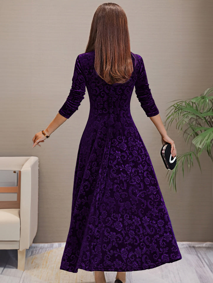 Vivienne | Holiday Velvet Maxi Dress