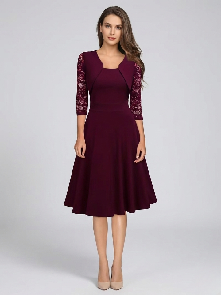 Aurélia – Elegant Lace Dress