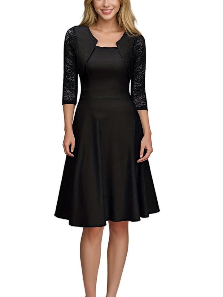 Aurélia – Elegant Lace Dress